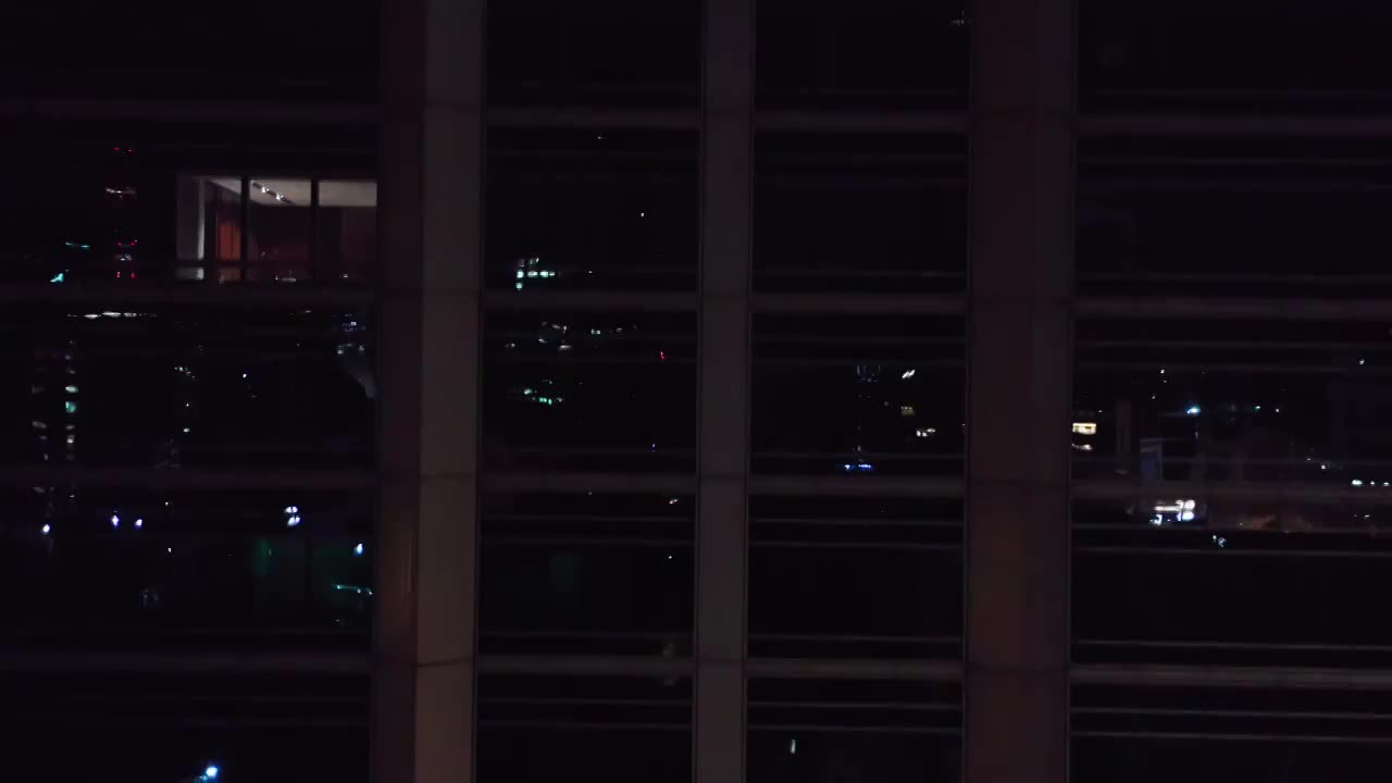 上海 黑夜 人民广场 来福士广场 办公楼外观 航拍视频 4K视频下载