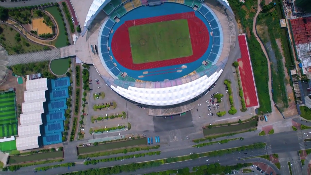 航拍贵港市体育中心足球场背景视频素材