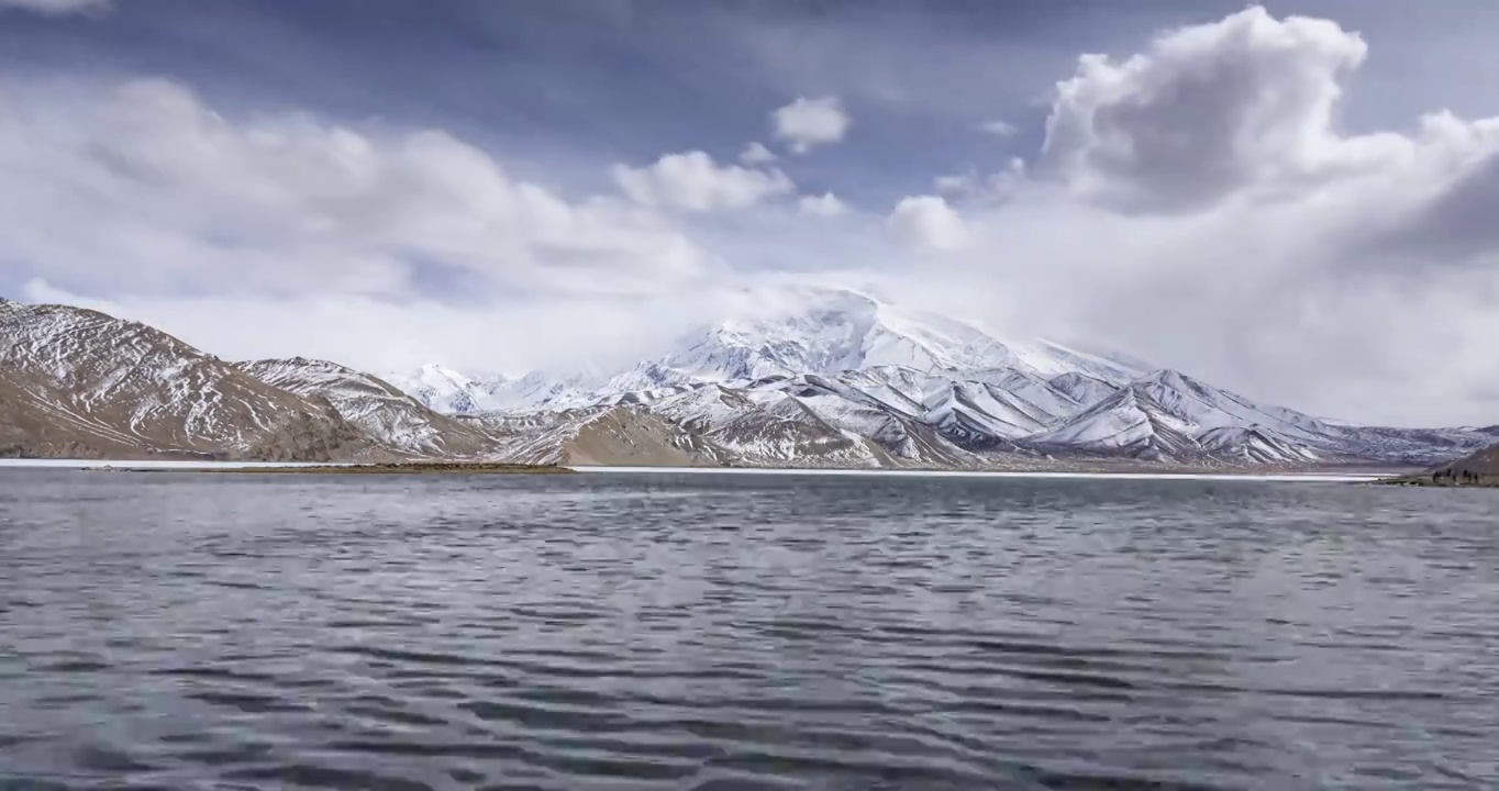 慕士塔格峰，雪山的倒影，冰川之父，南疆帕尼尔高原的雪山视频下载