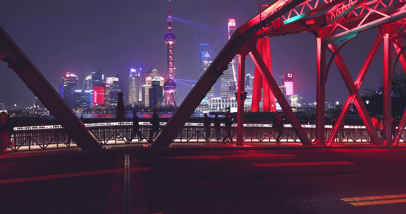 上海市黄浦区陆家嘴外滩电视塔灯光秀视频素材