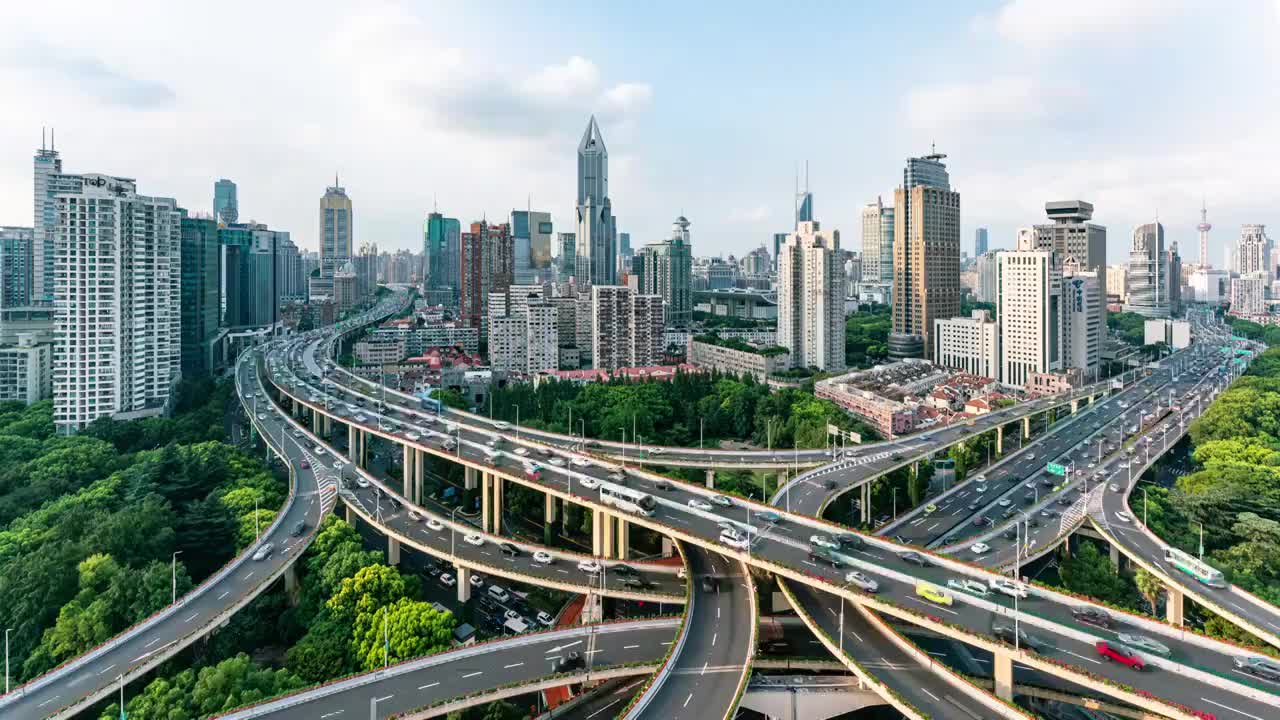 中国上海延安高架城市蓝天白云延时视频素材