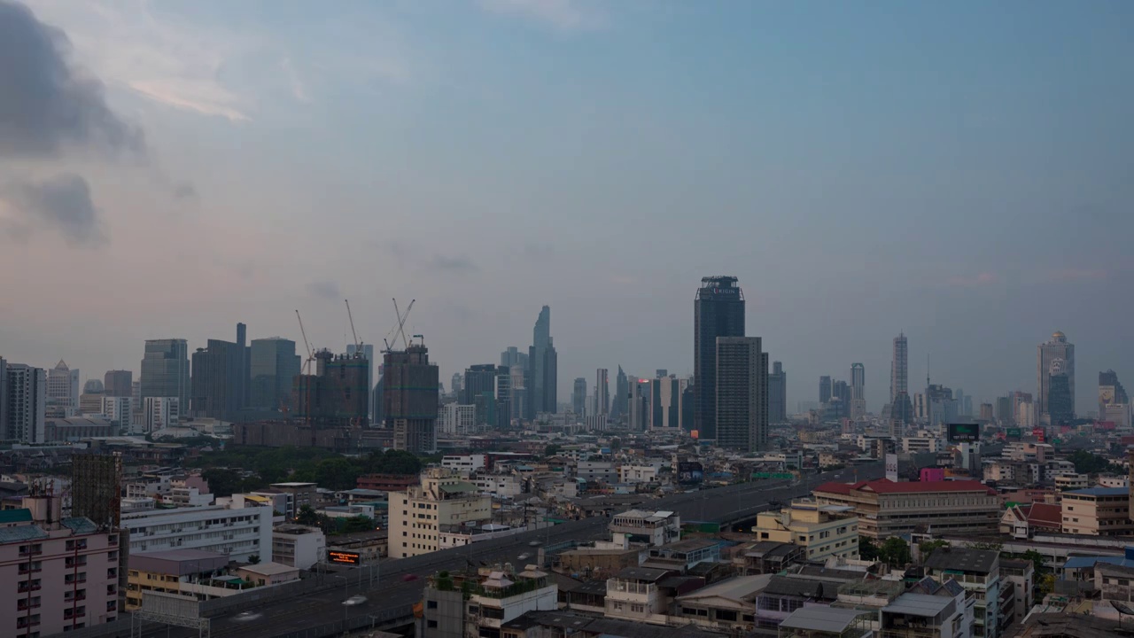 泰国曼谷城市高楼天际线日出延时视频下载