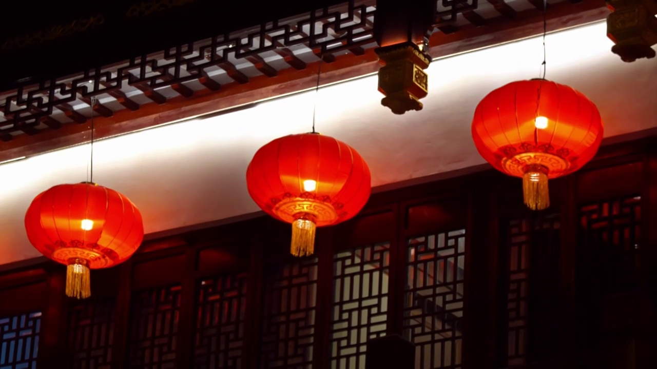 春节 新年 年味 很多人 无法辨认的人 上海 城隍庙 豫园 夜景视频下载