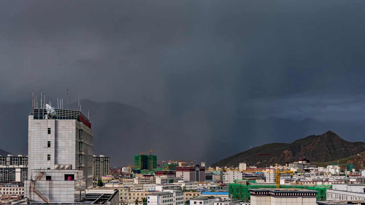 西藏山南市白昼风雨风光延迟视频素材