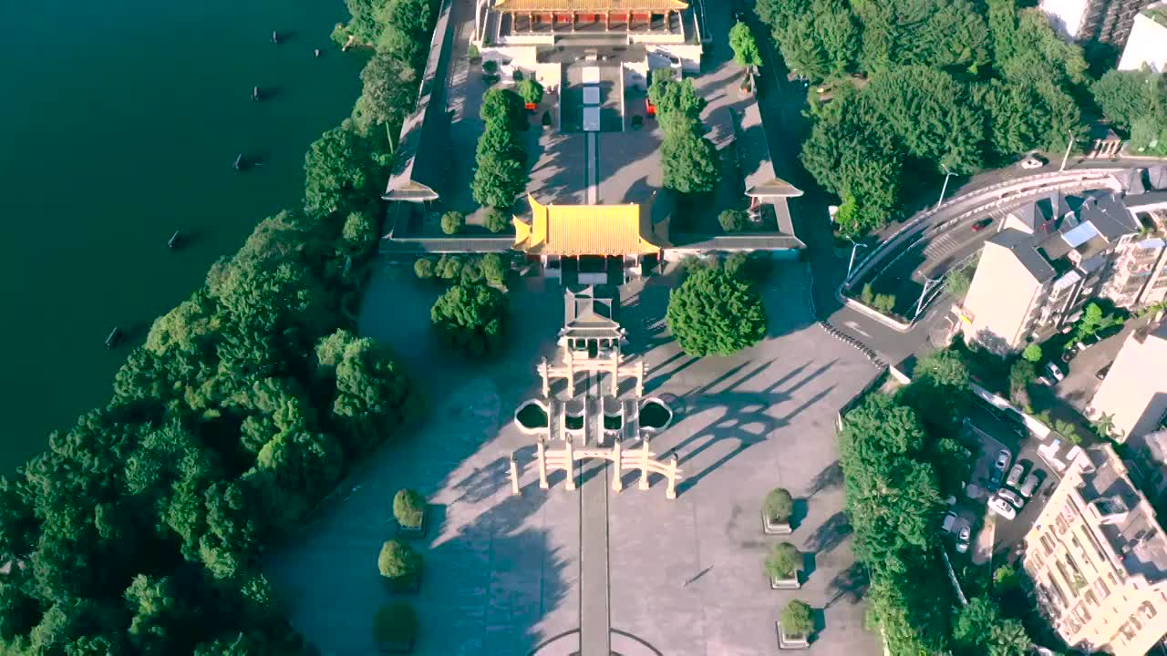 中国广西柳州文庙滨水中式建筑群视频素材