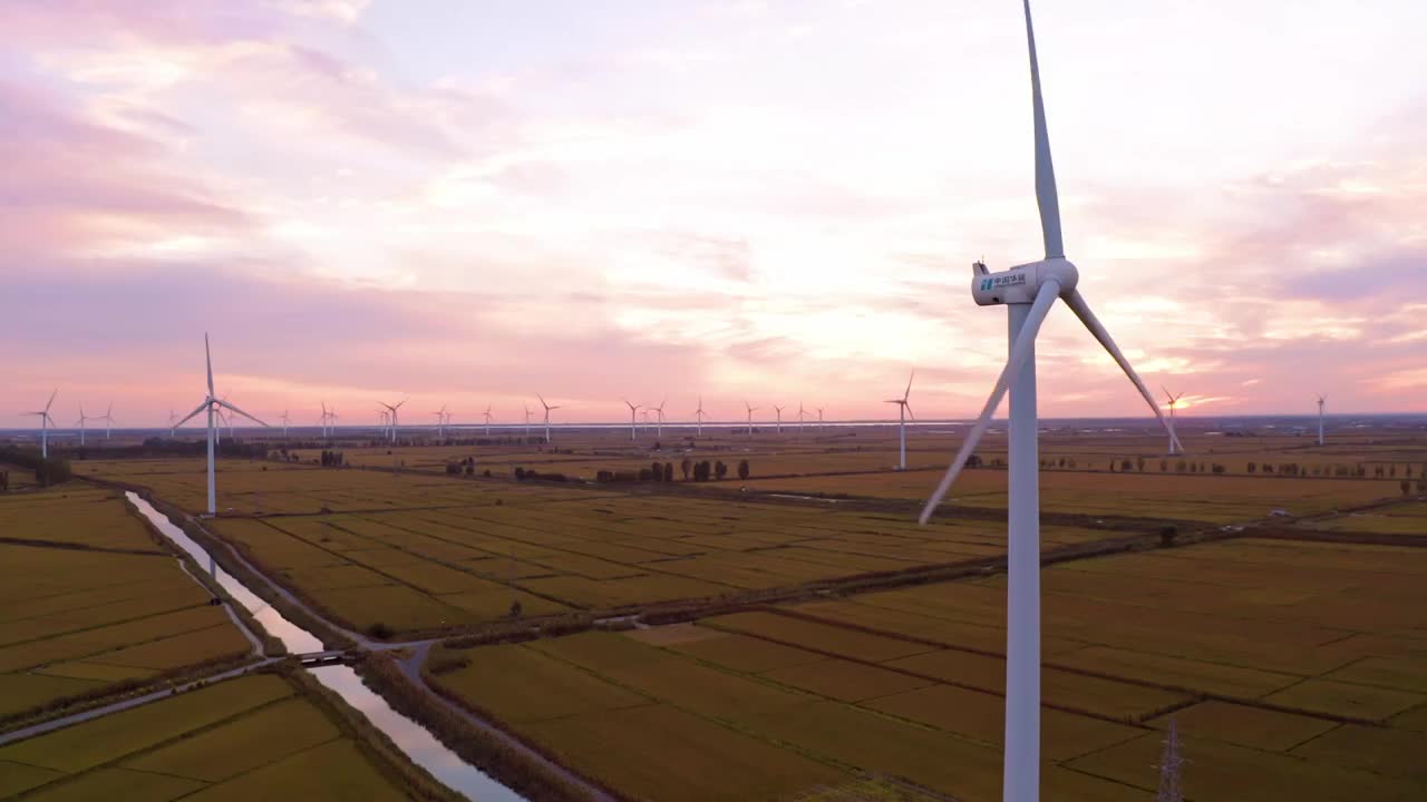 风力发电机和农业视频下载