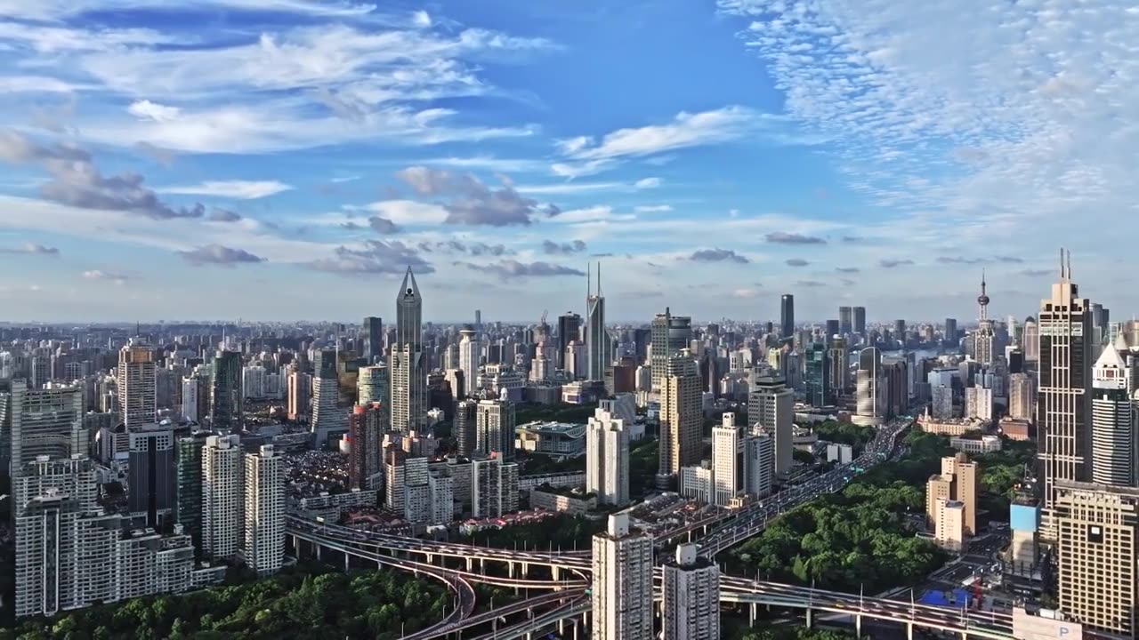 航拍上海南京西路商圈视频下载