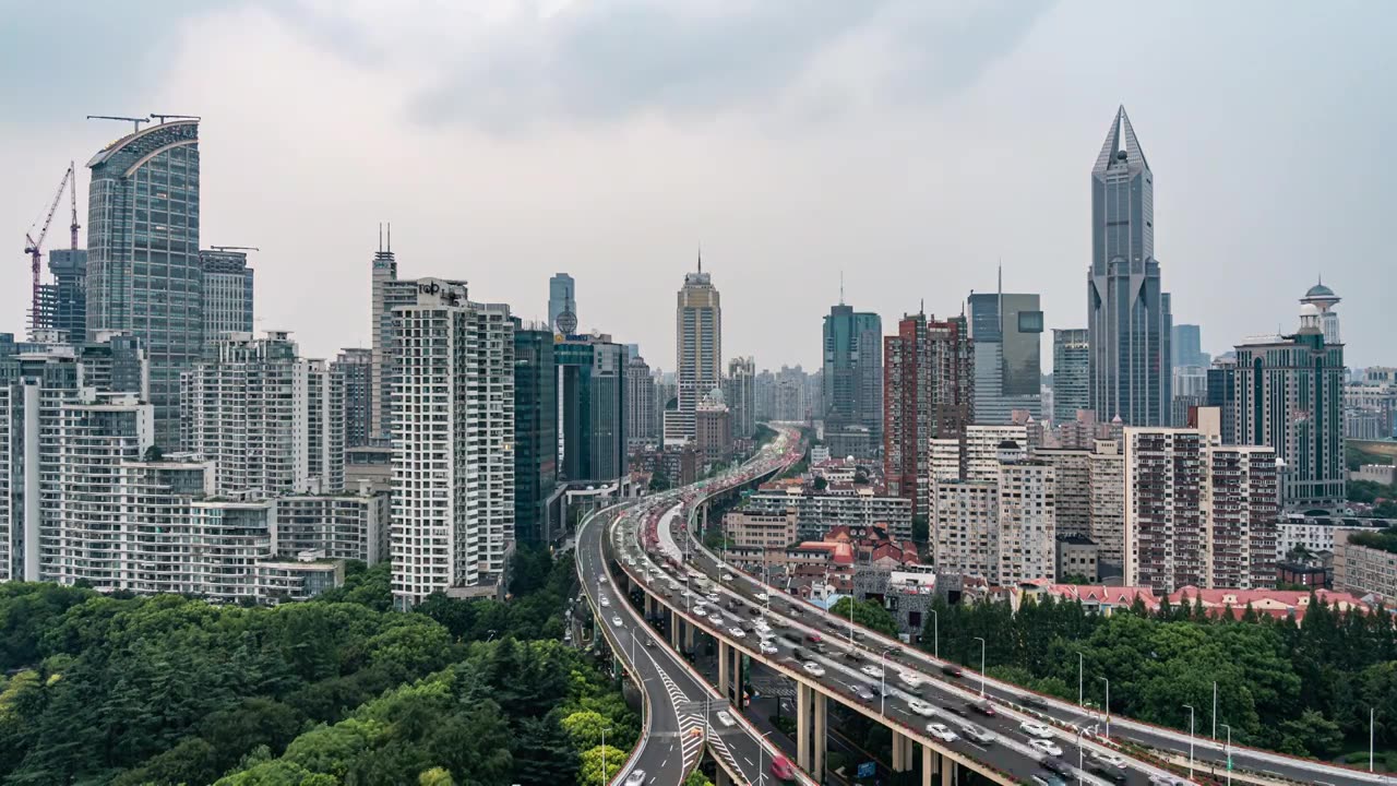 中国上海延安高架日转夜延时视频素材
