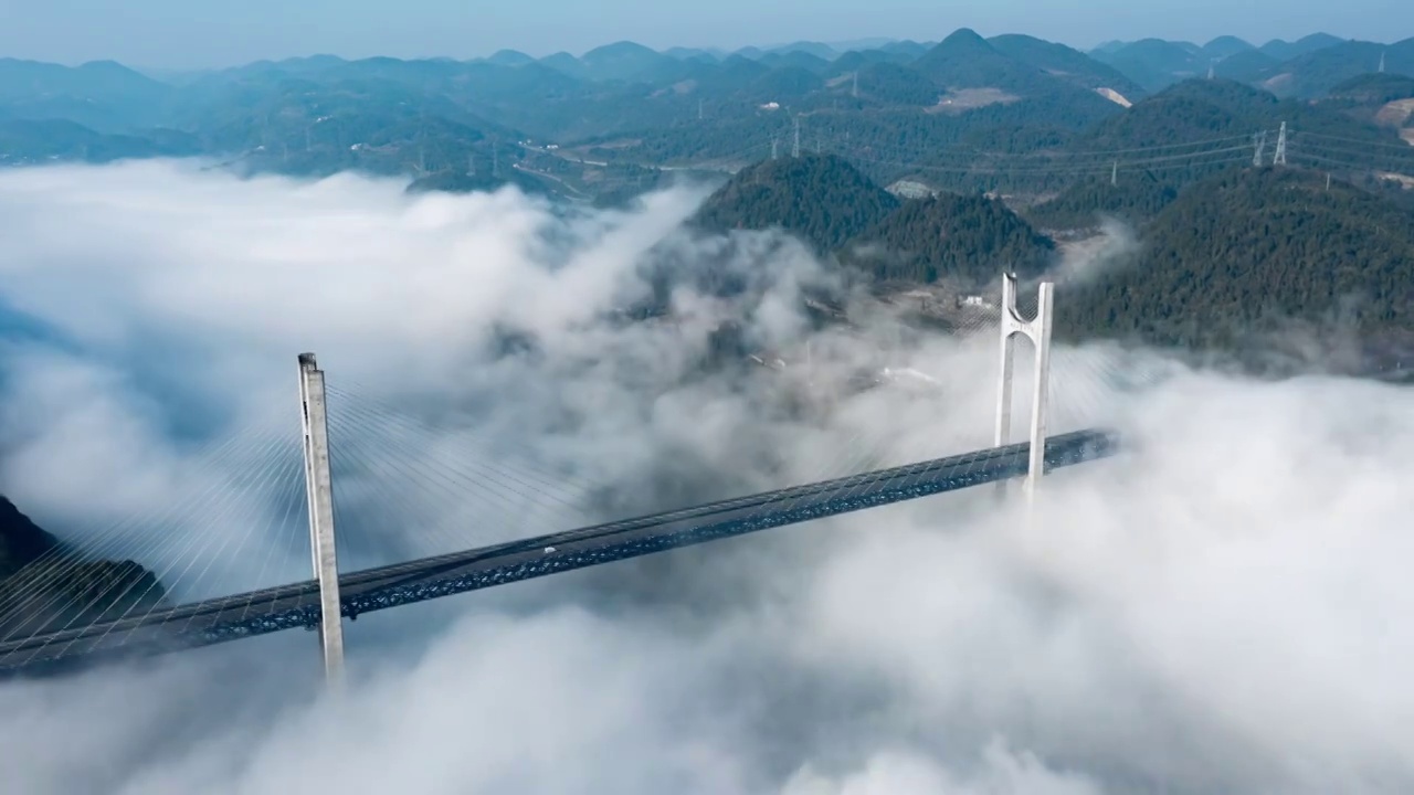 云海中的高速特大桥视频下载