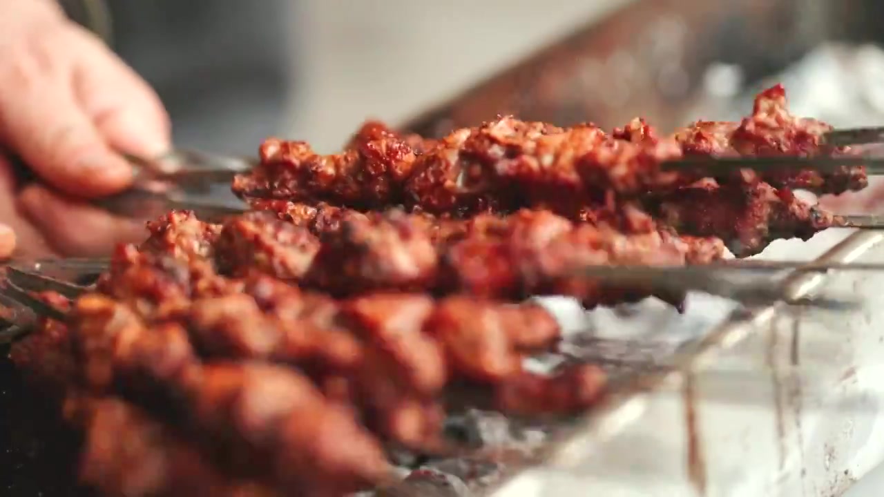 新疆美食烧烤羊肉串视频下载