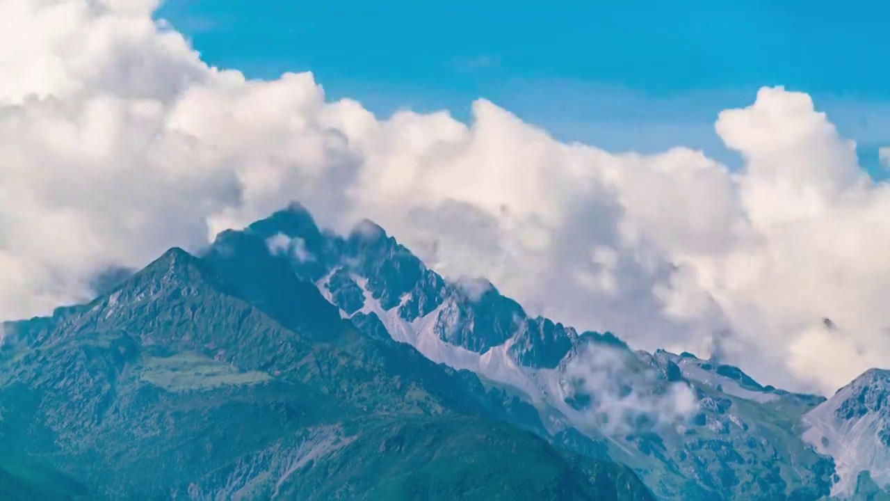 玉龙雪山的风起云涌视频下载