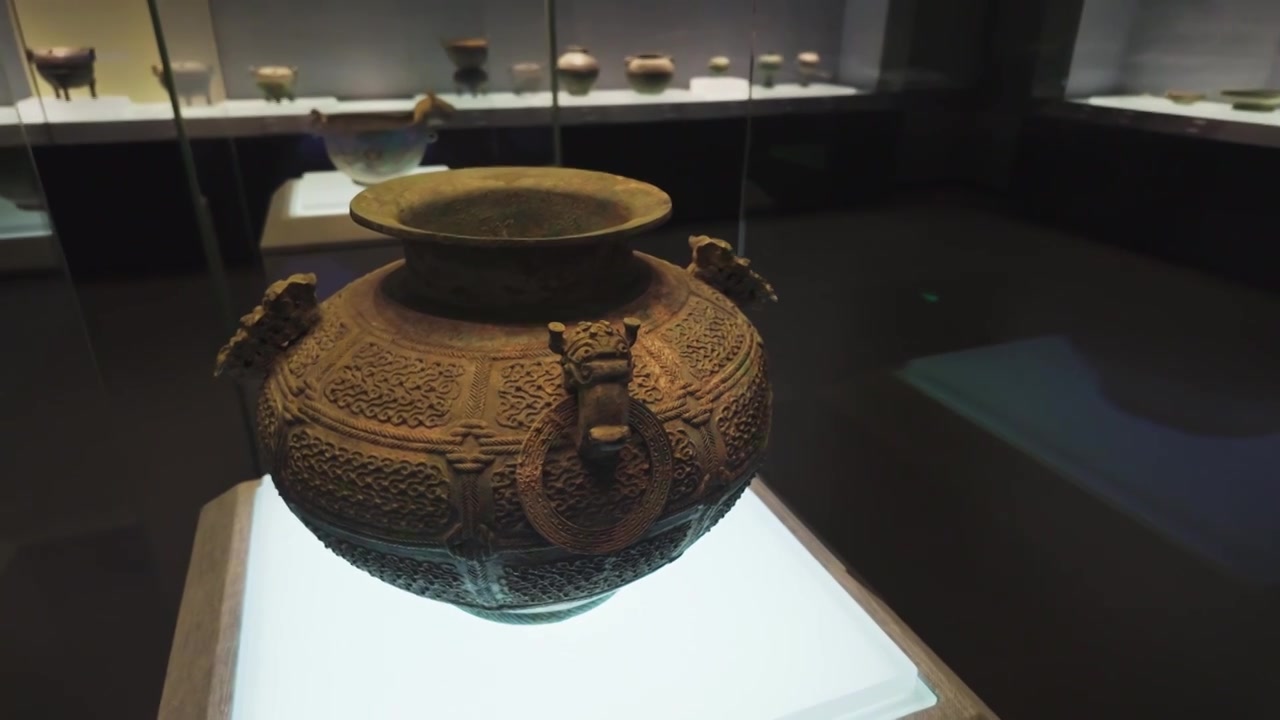河北省博物院古代青铜器视频素材
