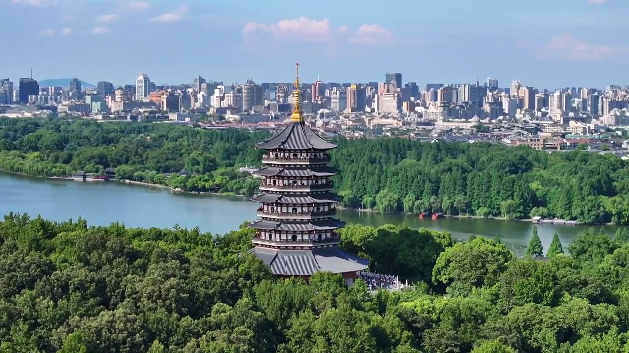 雷峰塔与杭州城市视频下载