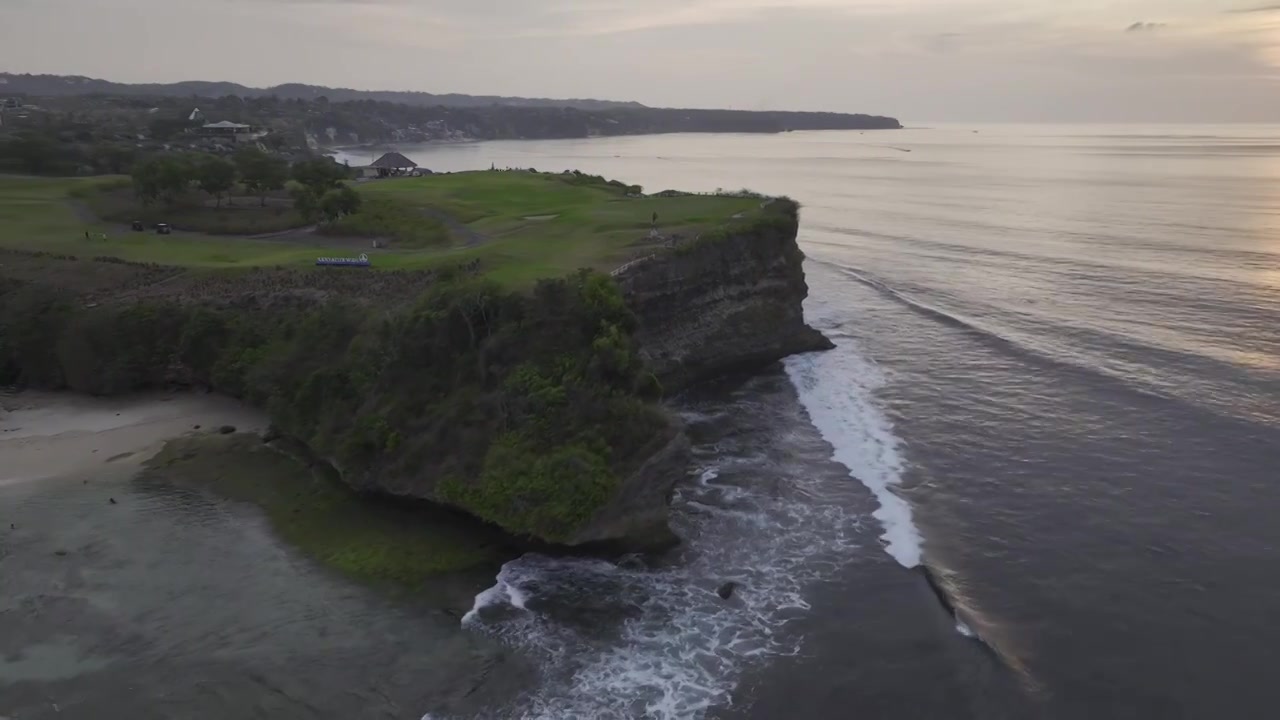 HDR印尼巴厘岛悬崖日落自然风光航拍视频素材