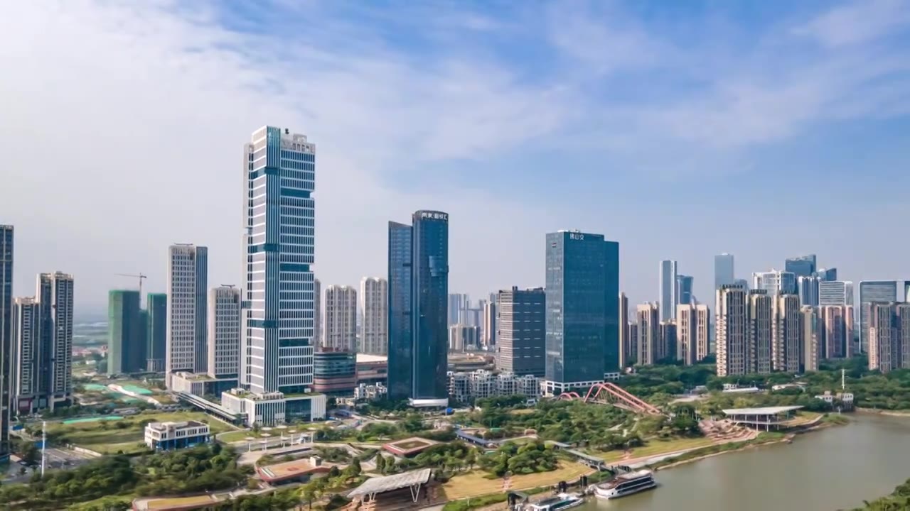 中国佛山佛山新城建筑群和龙舟广场延时摄影航拍视频下载