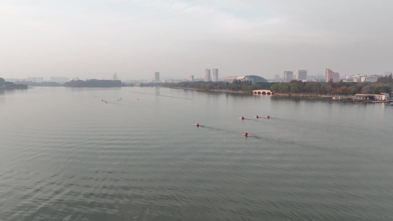 水面上的皮划艇运动视频下载