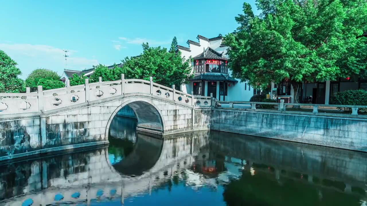 广州南沙蒲洲花园河流石桥园林景观视频下载