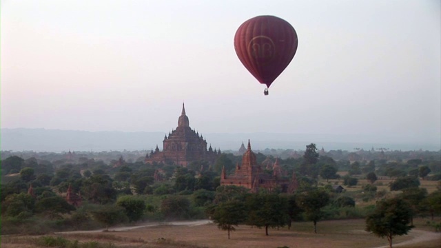 缅甸蒲甘放飞气球视频下载