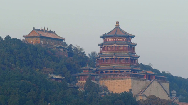 中国北京，颐和园的佛香塔视频下载