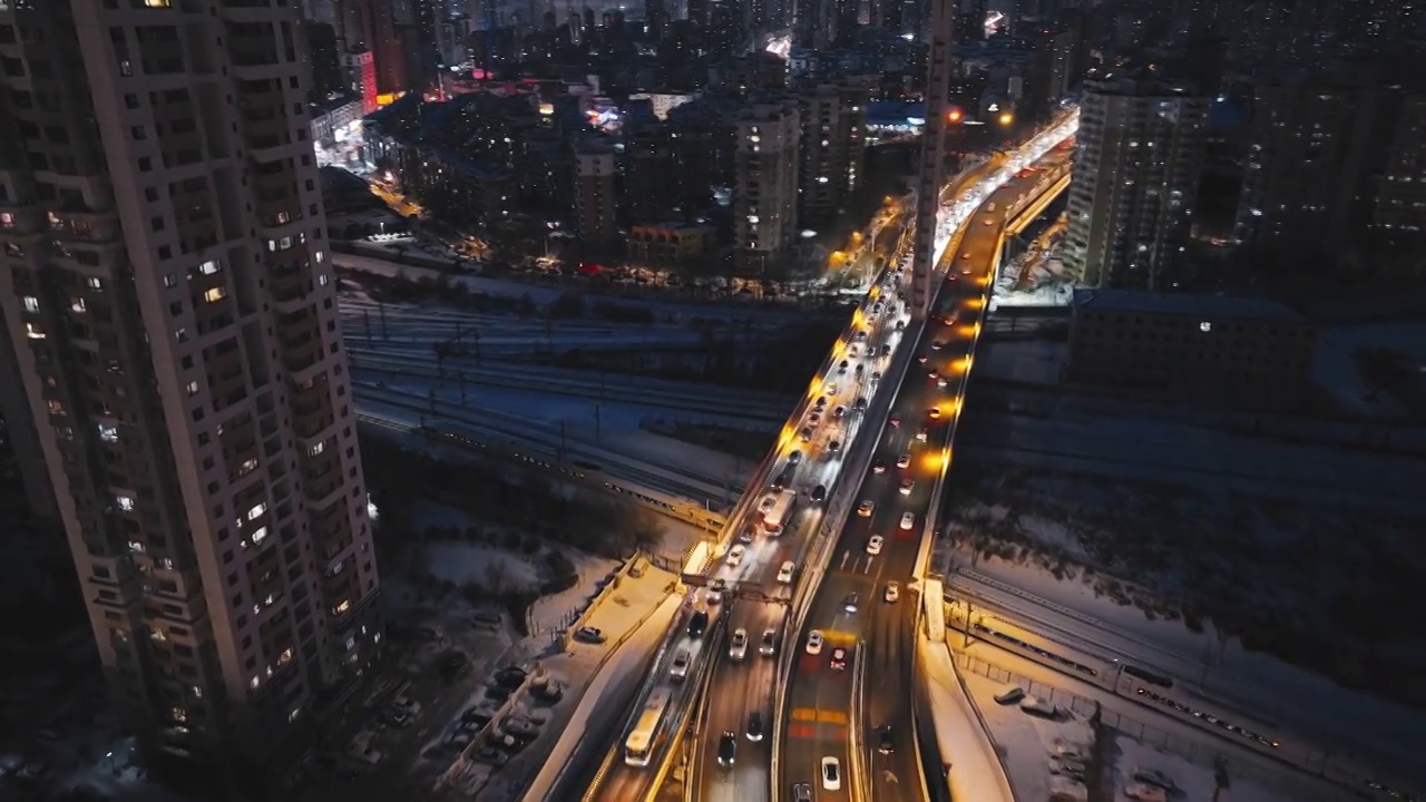沈阳老道口火车冬季夜景航拍城市风景视频下载