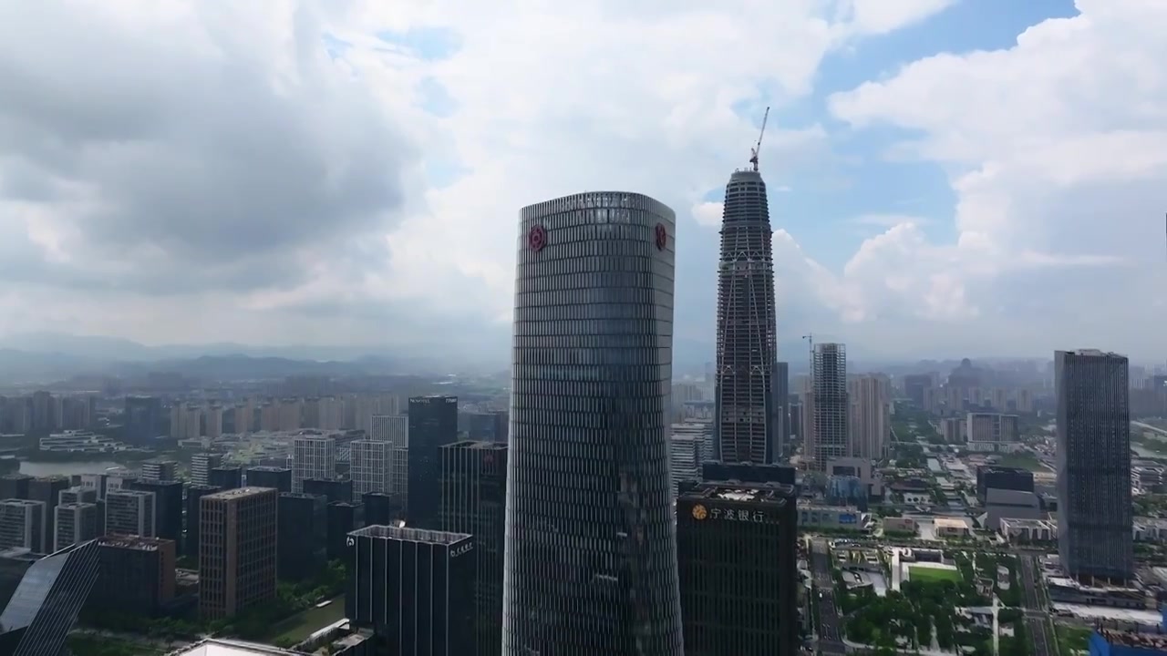 航拍中国工商银行大楼视频下载