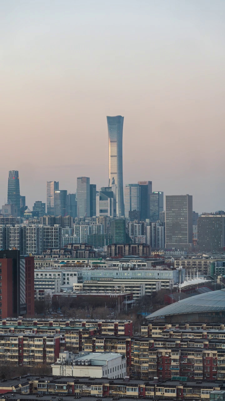 夕阳中北京国贸建筑群视频素材