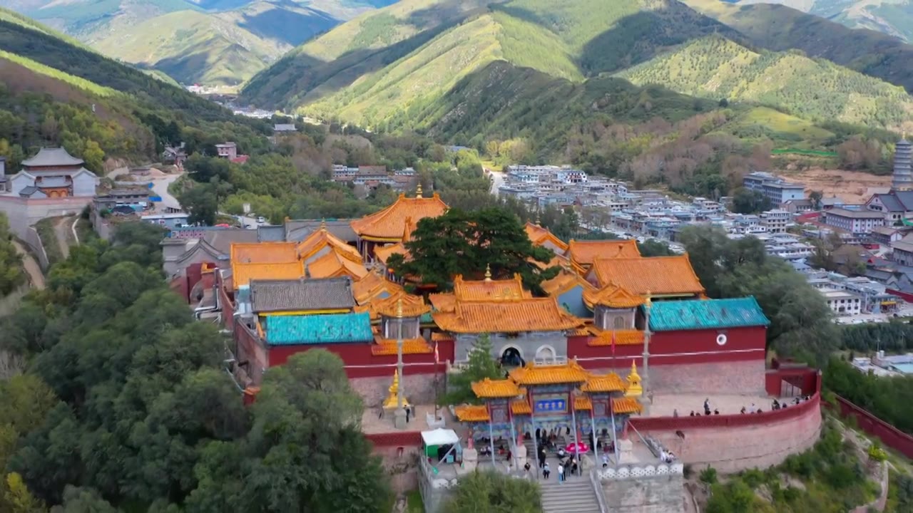 航拍忻州五台山古建筑群视频下载