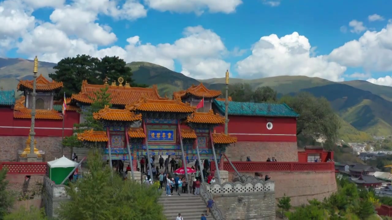 航拍忻州五台山古建筑群视频素材