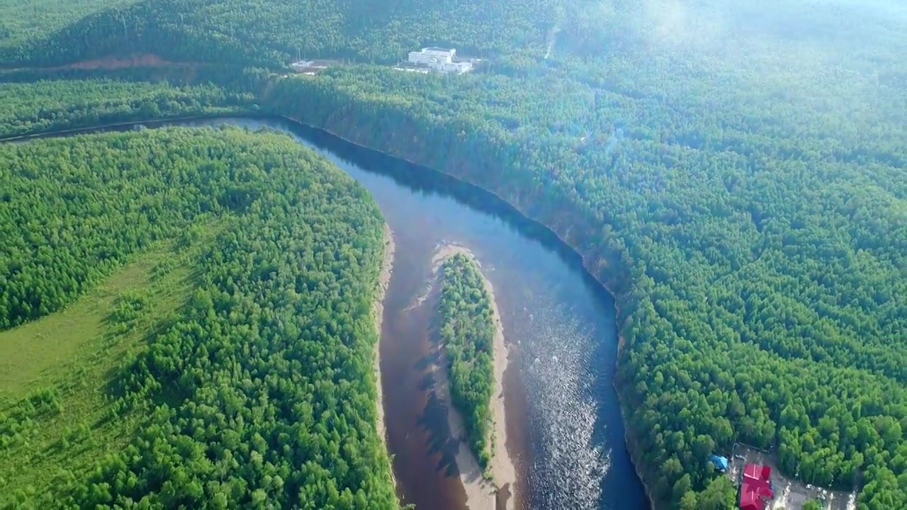 航拍大兴安岭原始森林激流河视频下载