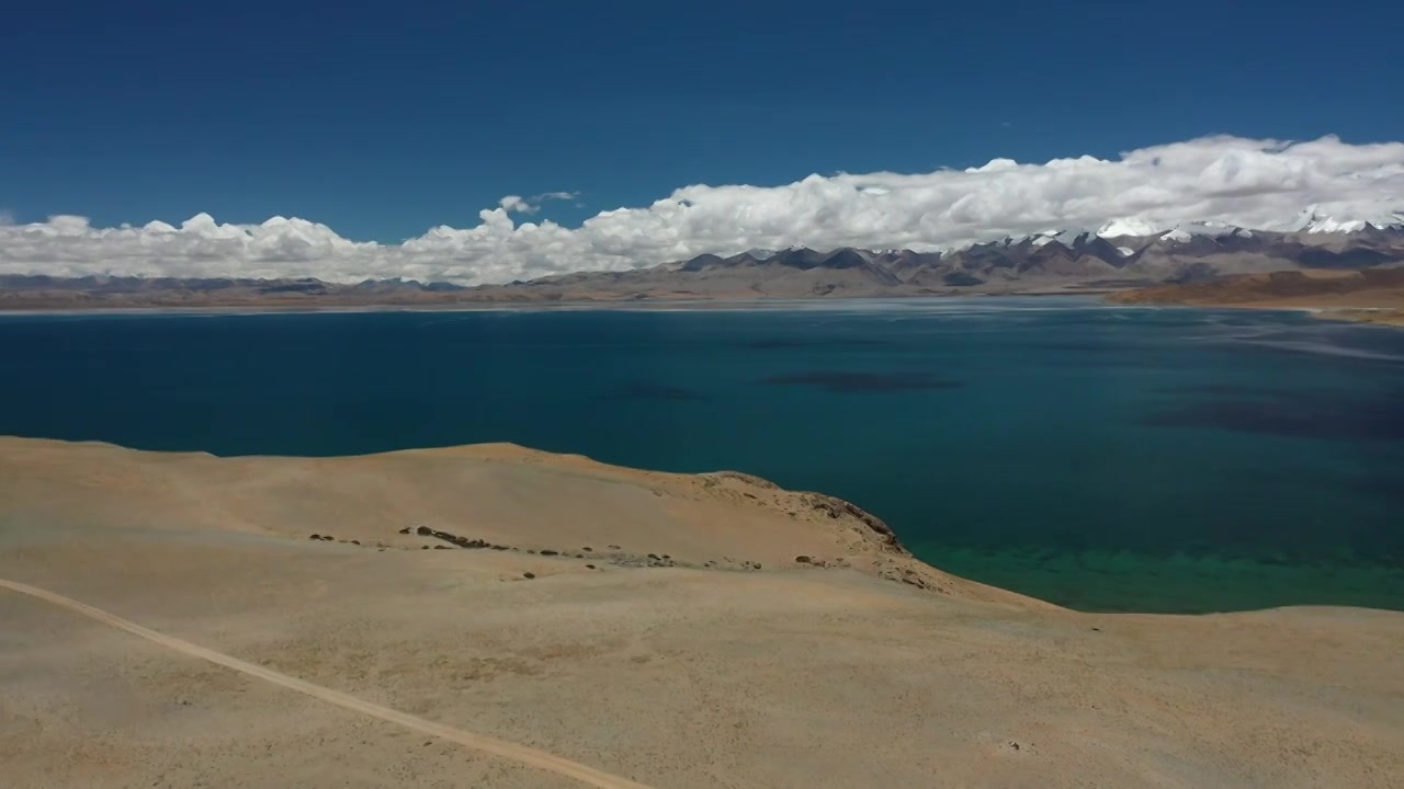 原创 西藏阿里自驾游旅行汽车越野航拍视角视频下载