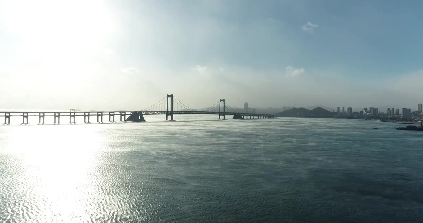 海浩海水蒸汽大连星海湾大桥航拍视频下载