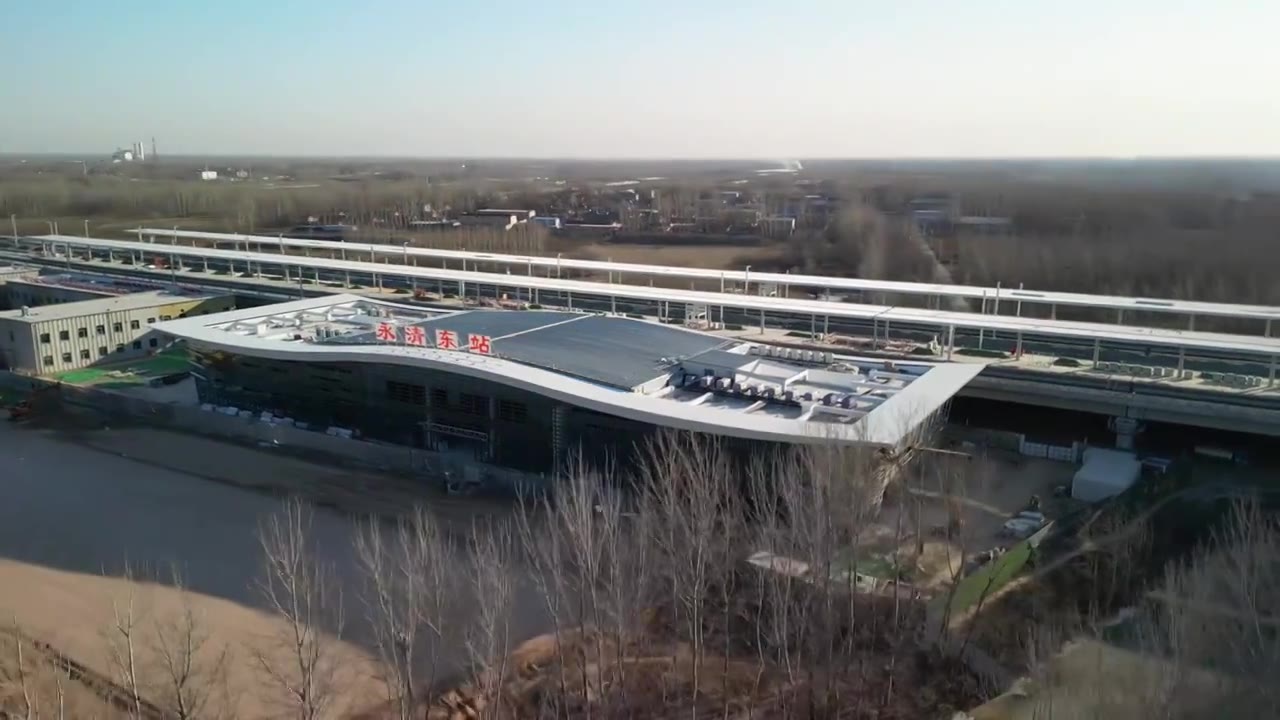 4K航拍建设中的高铁站：北京R1线永清站视频下载