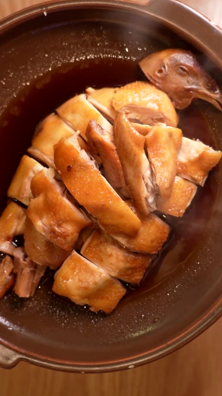 广东传统家常菜琥珀四杯鸡视频下载