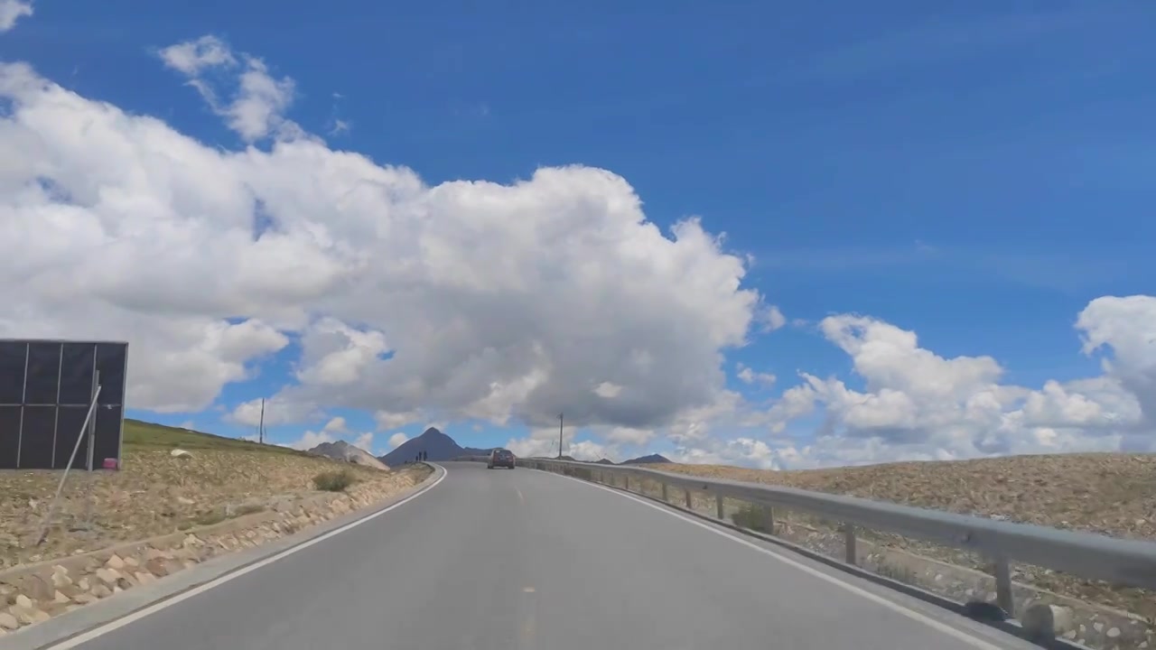 318国道甘孜理塘路段自驾游车辆视频下载