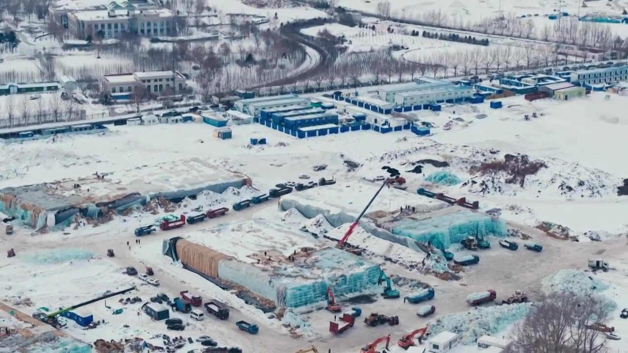 哈尔滨建设中的冰雪大世界视频下载