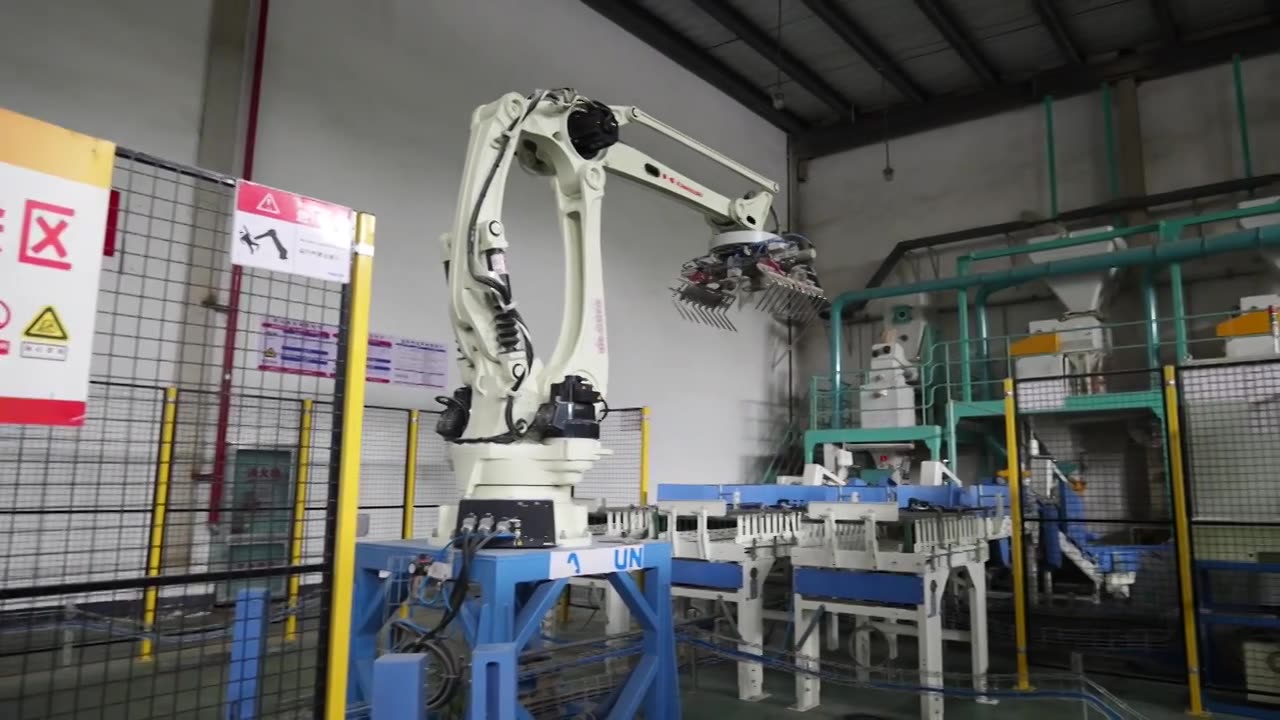 机械手臂农业机器人视频下载