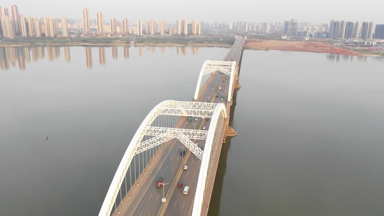 航拍南昌市生米大桥视频下载