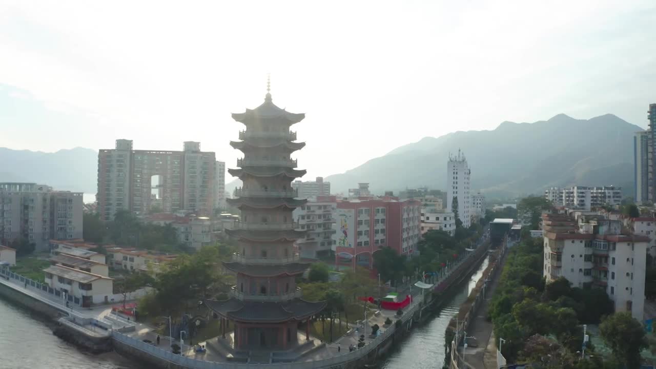 4K海边栈道深圳城市航拍素材视频下载