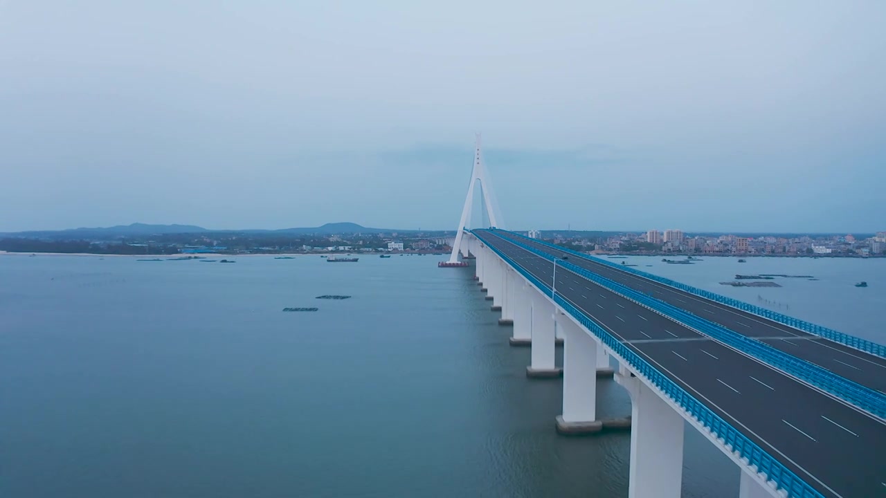 海南海文大桥傍晚航拍4K视频下载