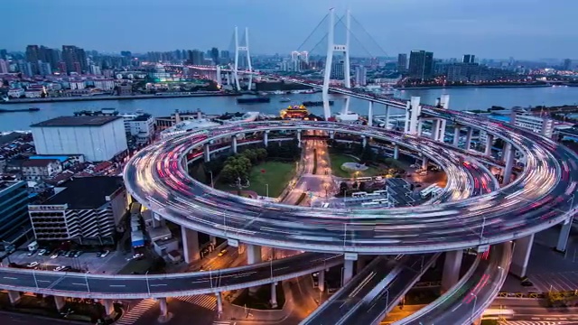 上海南浦大桥日落延时摄影（横摇镜头）视频素材