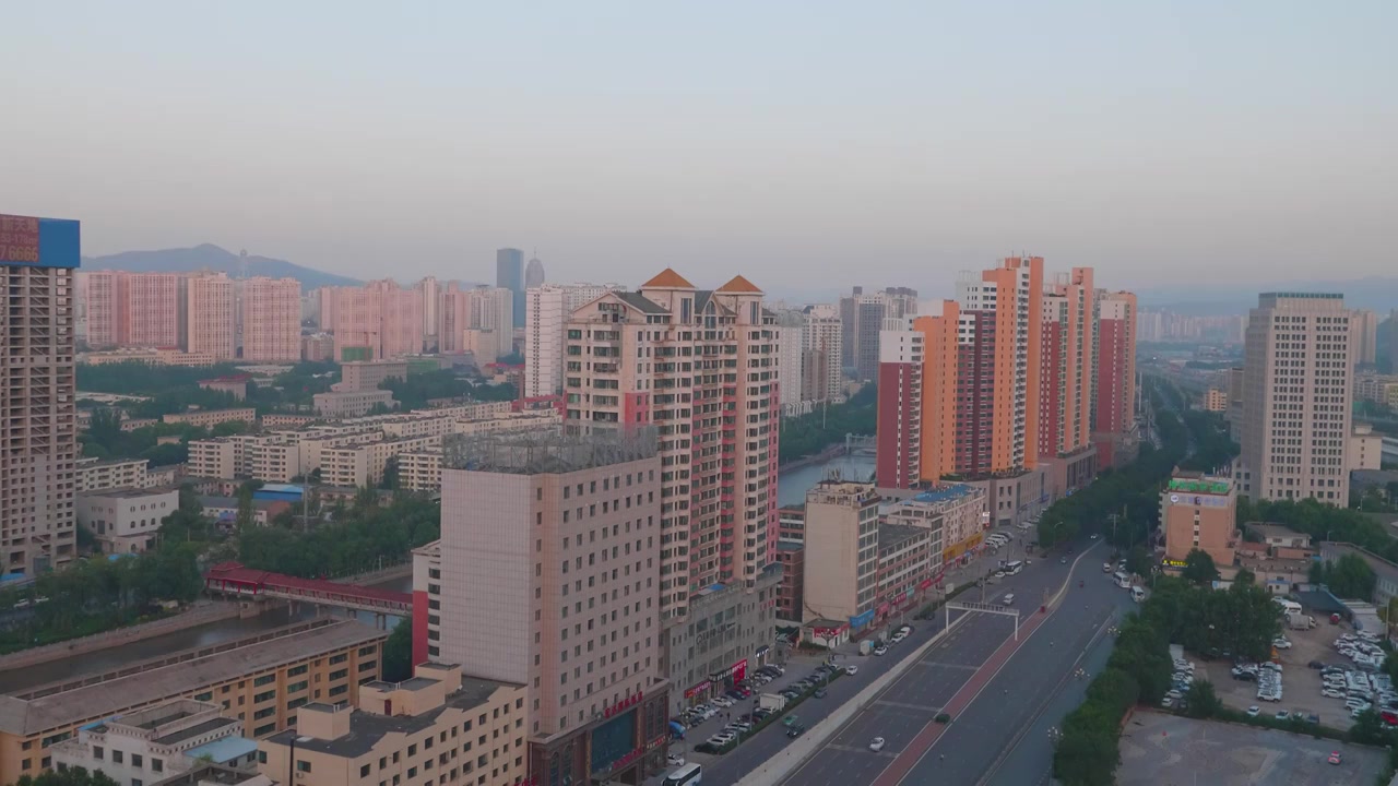 高视角青海省会西宁高层建筑街景视频下载