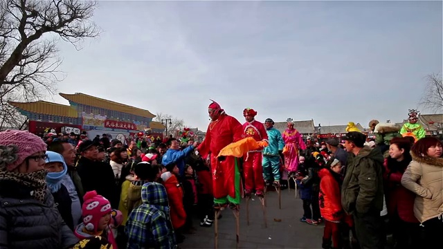 蔚县春节踩高跷视频素材
