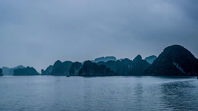 多角度拍摄越南下龙湾视频素材
