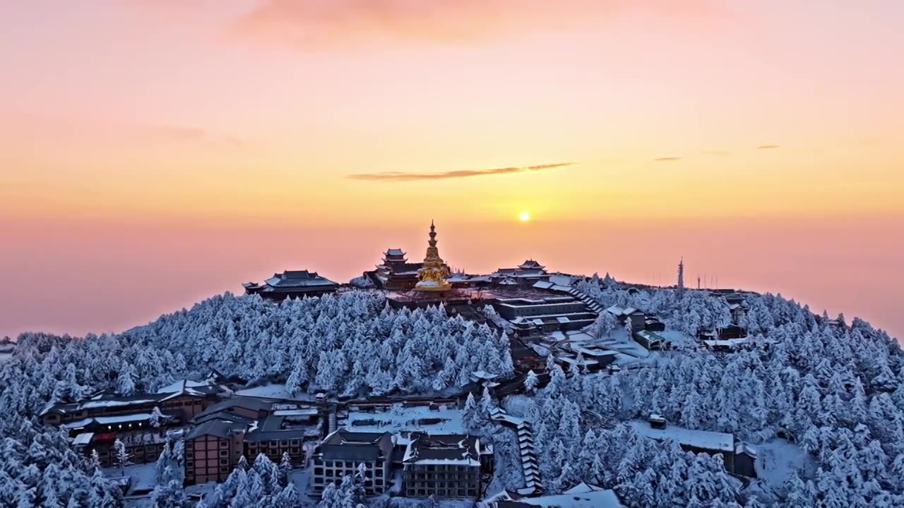 四川冬天冬季峨眉山旅游冰雪世界日出视频素材