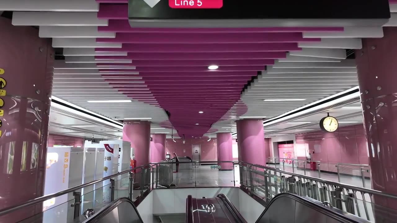 广州地铁5号线站台空镜视频下载