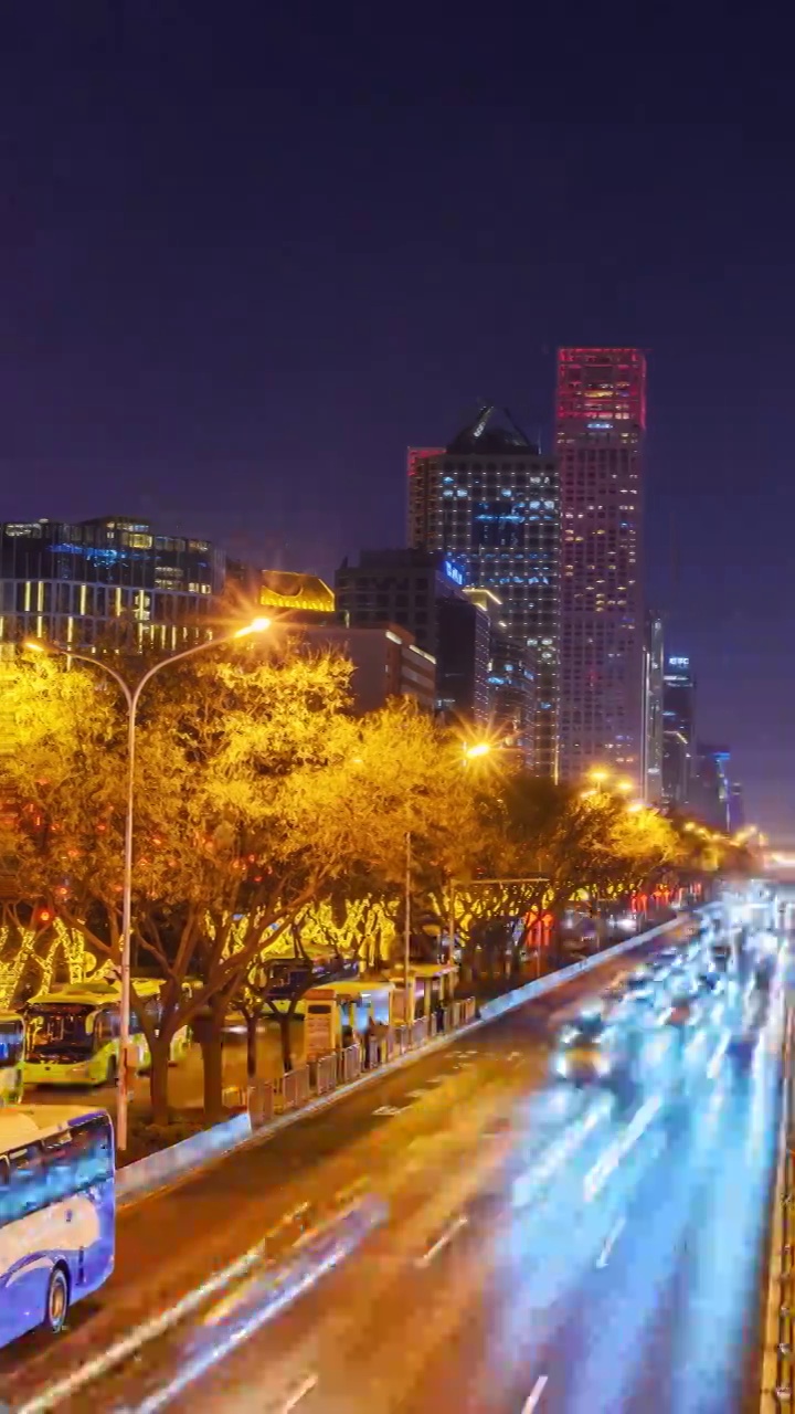 北京节日CBD国贸桥夜景车流延时视频素材
