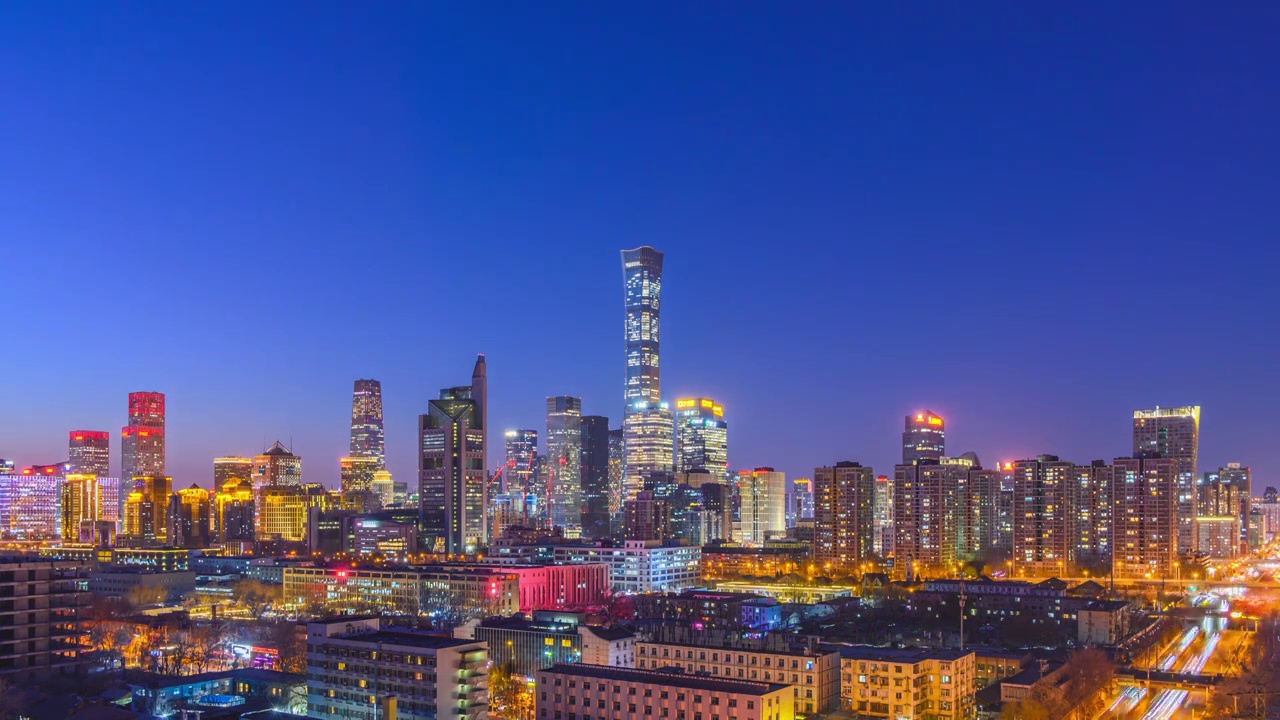 北京冬季国贸城市天际线夜景日转夜延时视频下载
