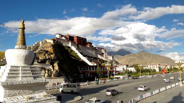 西藏拉萨市布达拉宫广场延时视频素材