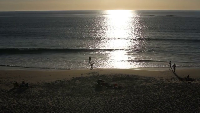 夕阳下的澳洲沙滩视频素材