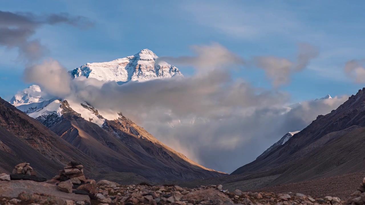 珠穆朗玛峰的延时视频下载